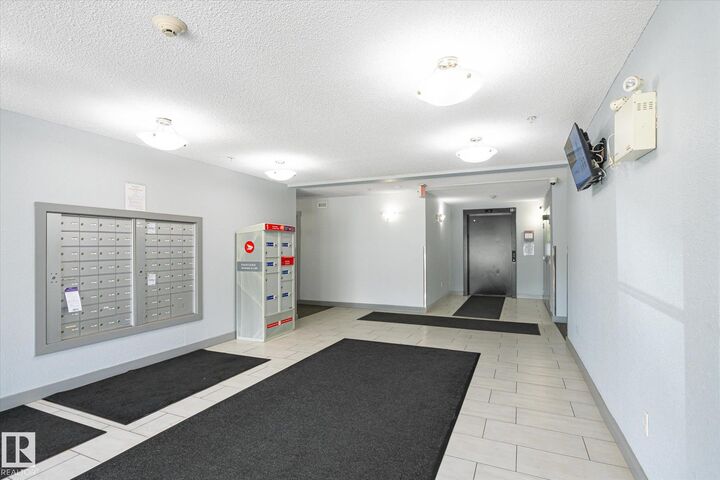 Property Photo: 11816 22 Avenue SW 409 AB T6W 2A2