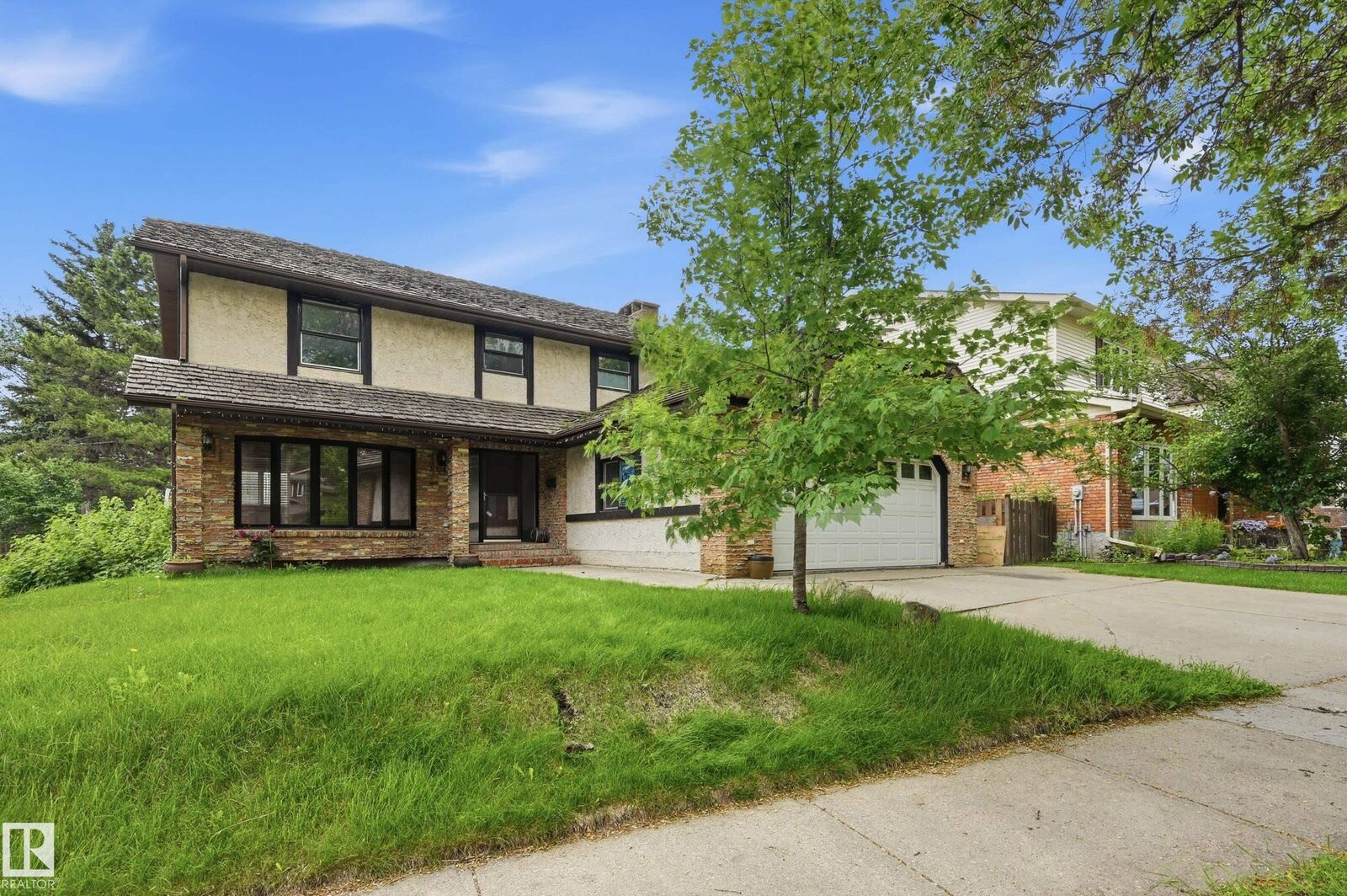 Property Photo:  49 Pineridge Crescent  AB T8N 4P6 