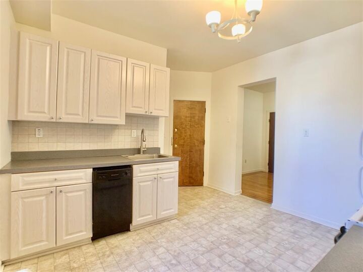 Property Photo: 106 11th St 18 NJ 07030