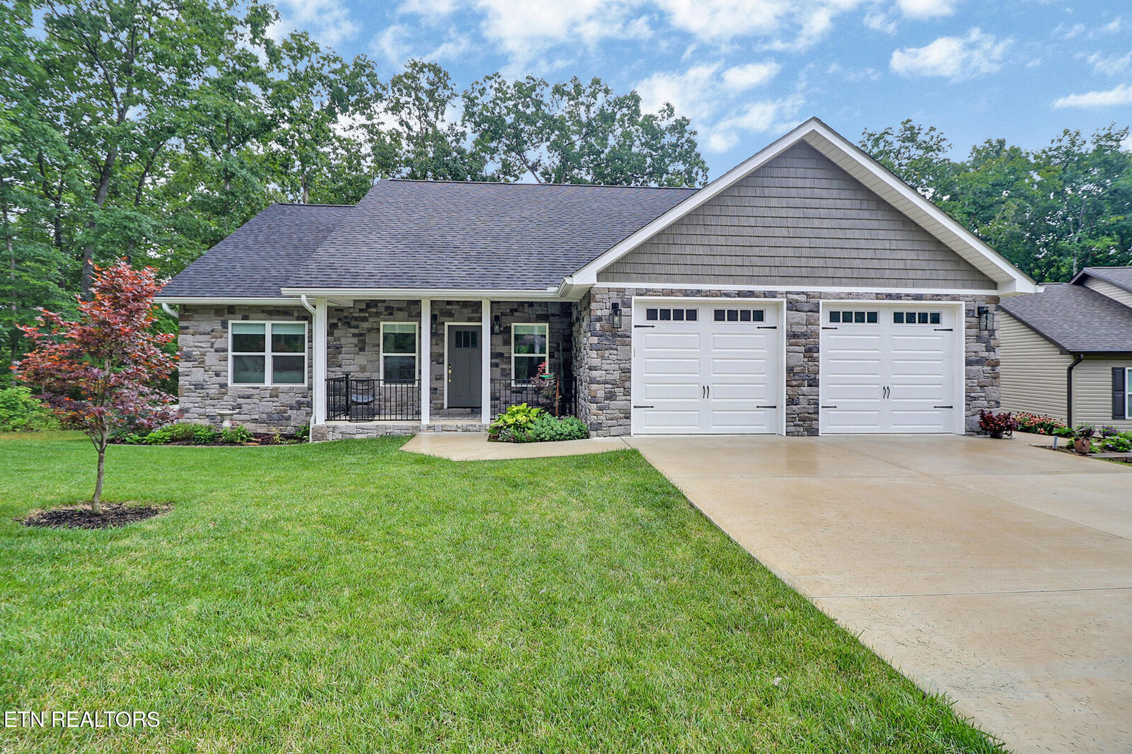 Property Photo:  27 Ashford Place  TN 38558 