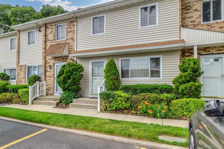 Property Photo:  1595 N Central Avenue 29co  NY 11580 
