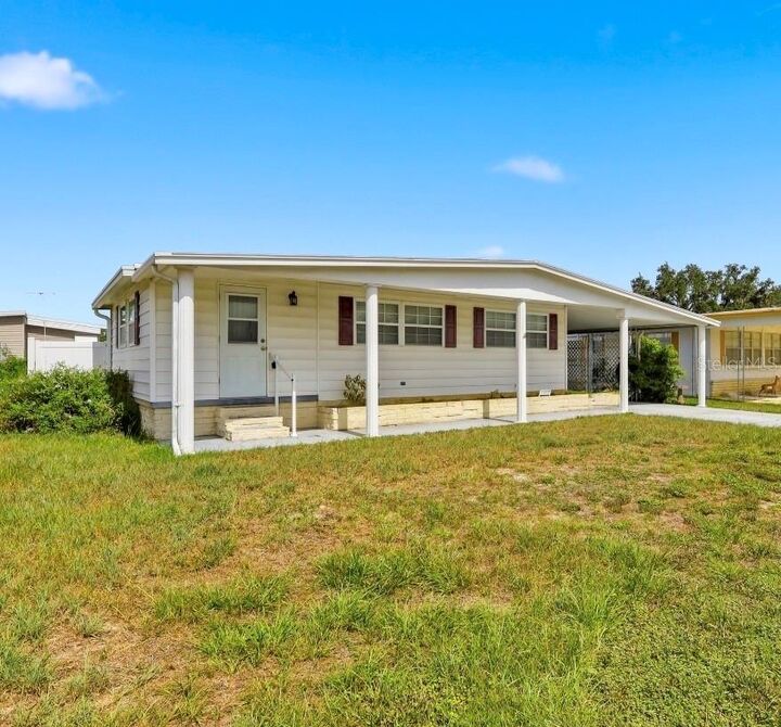Property Photo: 5417 Amanda Street FL 33542