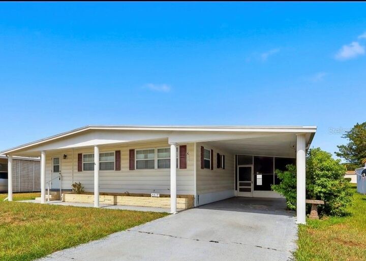 Property Photo: 5417 Amanda Street FL 33542