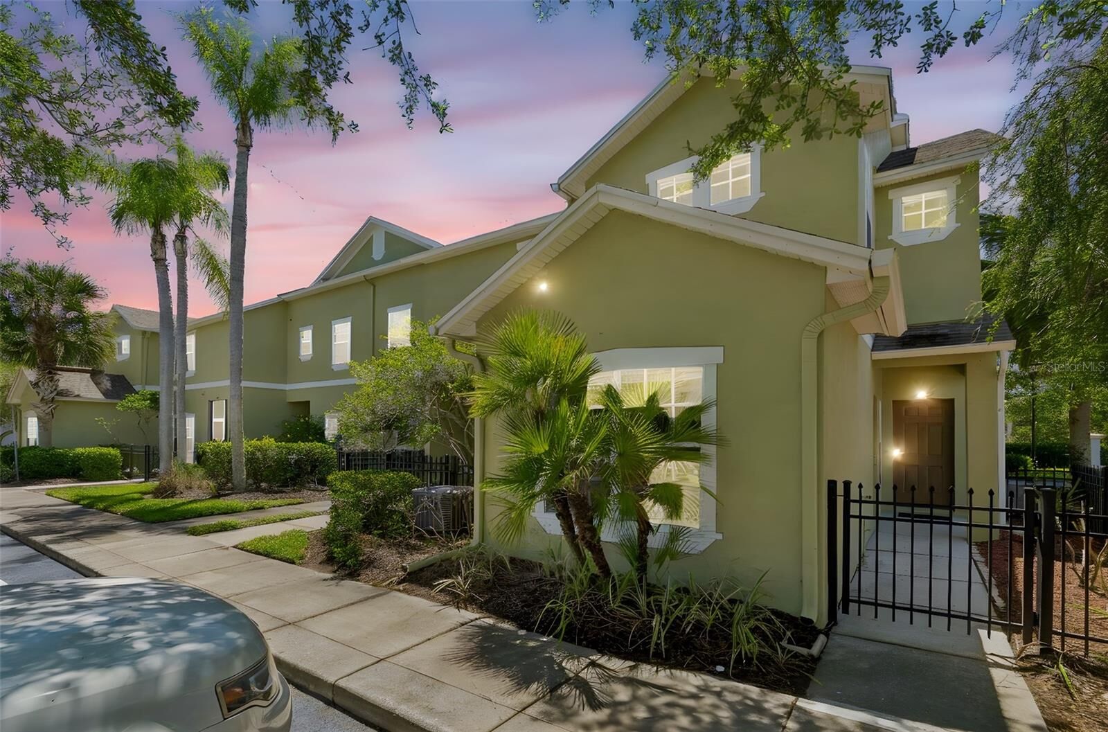 Property Photo:  10925 Winter Crest Drive  FL 33569 