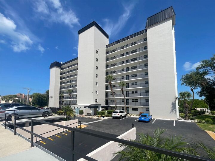 Property Photo:  232 Saint Augustine Avenue 207  FL 34285 