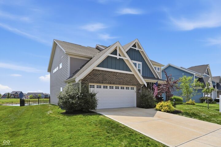 Property Photo: 976 Pond View Drive IN 46140