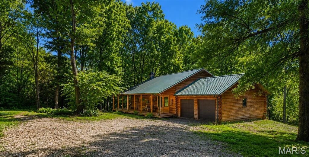 Property Photo:  2601 Staunton Road  IL 62294 