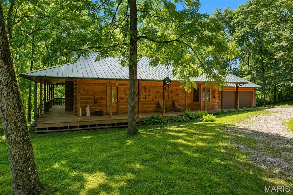 Property Photo:  2601 Staunton Road  IL 62294 