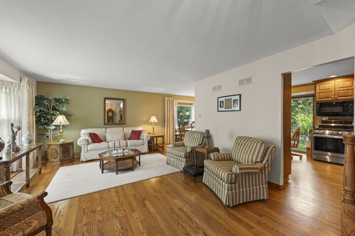 Property Photo:  597 Piccadilly Lane  IL 60440 