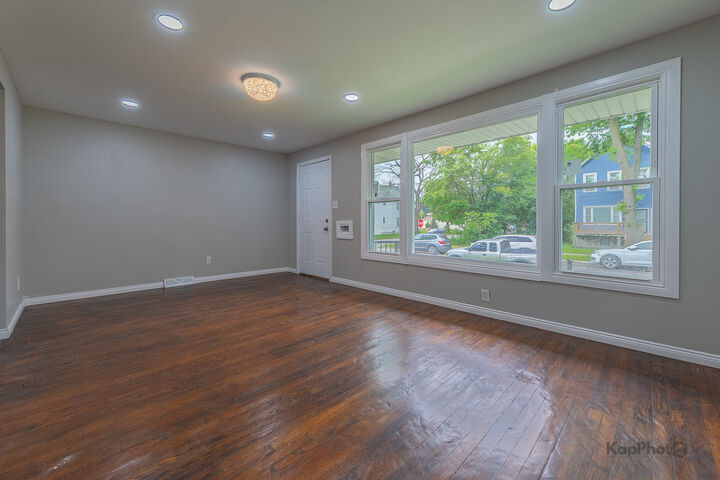 Property Photo: 11955 S Prairie Avenue IL 60628