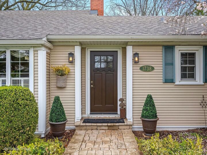 Property Photo: 1738 60th Street IL 60525