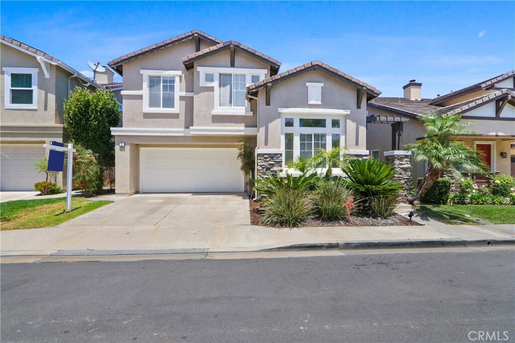 Property Photo: 5 Duray Court CA 92656
