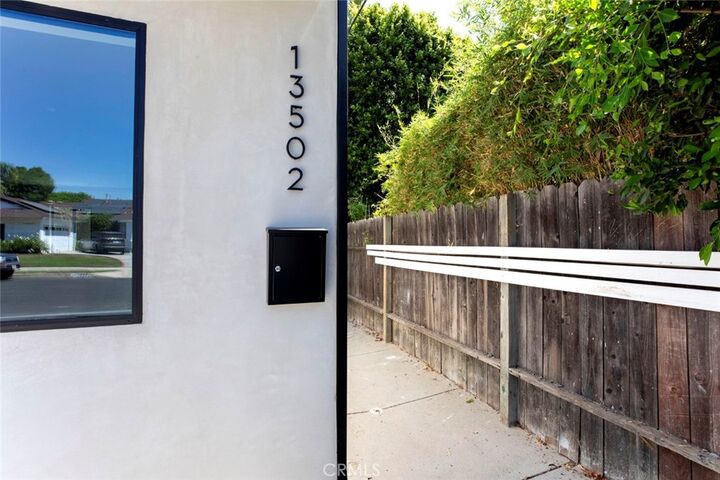 Property Photo:  13502 Bessemer Street  CA 91401 