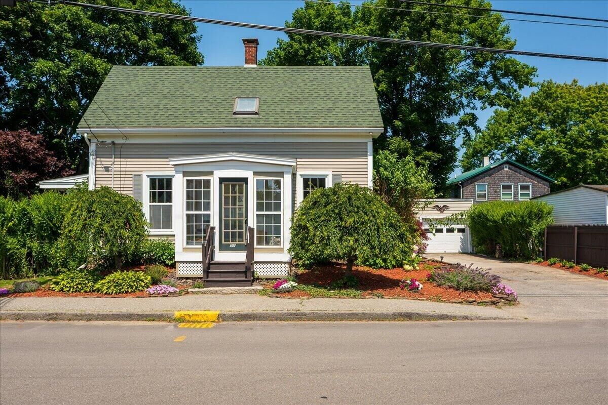 Property Photo:  57 Pleasant Street  ME 04841 