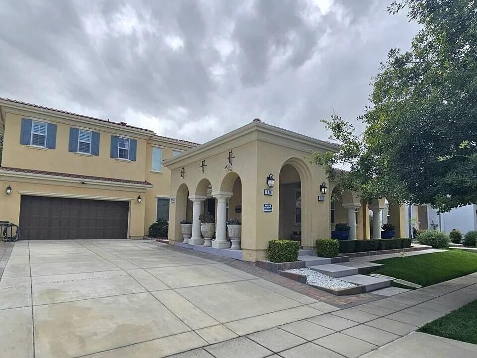 Property Photo: 676 W Jardin Terrace CA 95391
