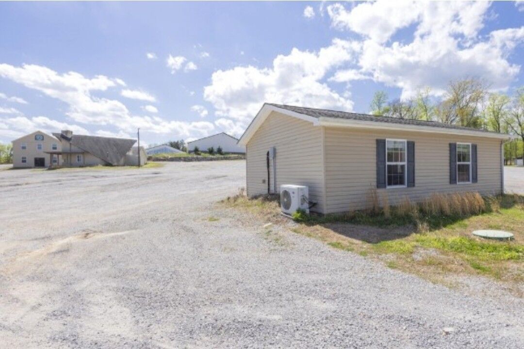 Property Photo: 2060 Old Lebanon Dirt Rd TN 37122