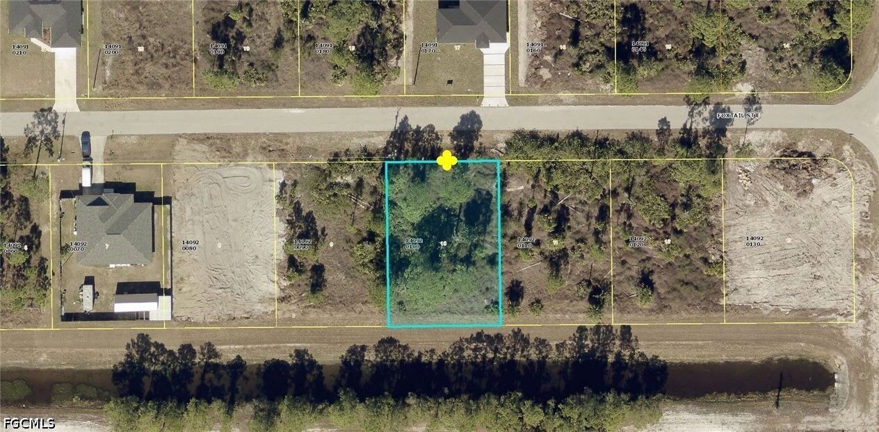 Property Photo: 854 Foxtail Street FL 33974