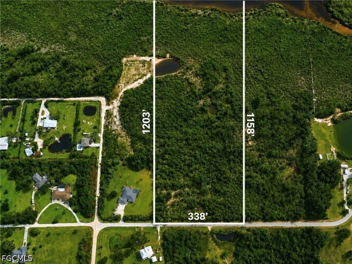 Property Photo:  12370 Sherwood Road  FL 33922 