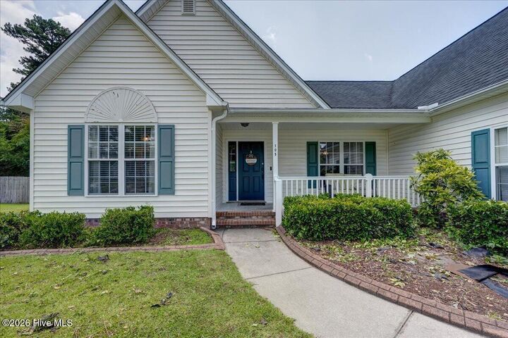Property Photo:  105 Croatan Woods Drive  NC 28562 