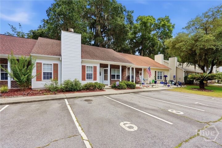 Property Photo: 6 Chaintree Drive GA 31419