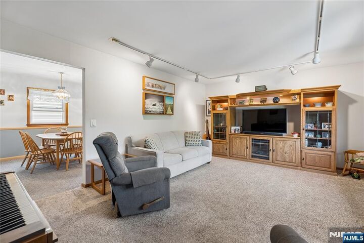 Property Photo:  4 Dogwood Terrace  NJ 07470 