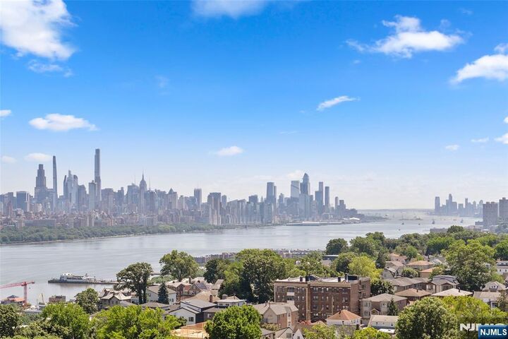 Property Photo:  200 Winston Drive 1518  NJ 07010 