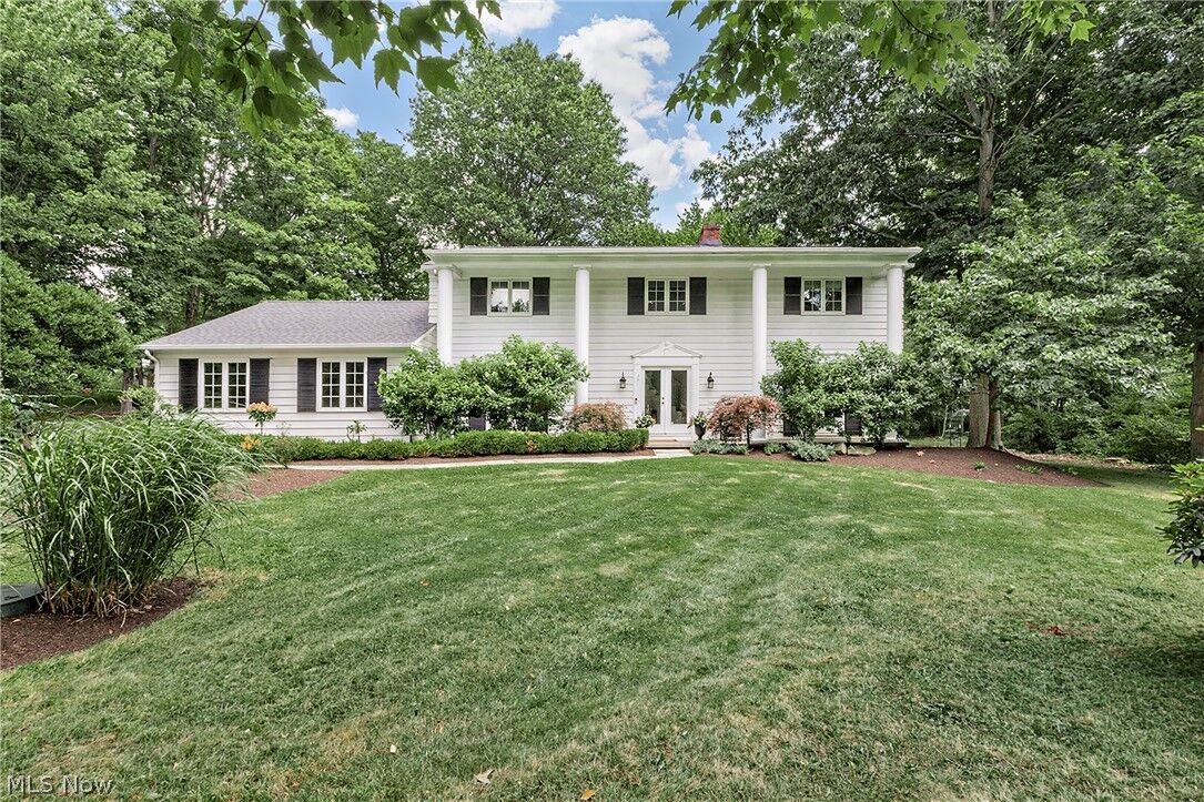Property Photo:  3189 Lander Road  OH 44124 