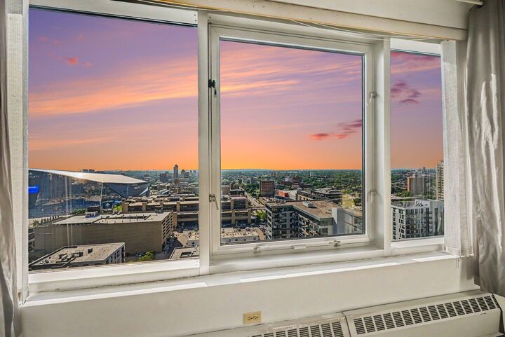 Property Photo:  431 S 7th Street 2610  MN 55415 