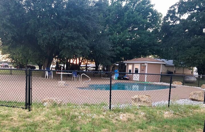 Property Photo:  295 Rozwell Pass  TX 76505 