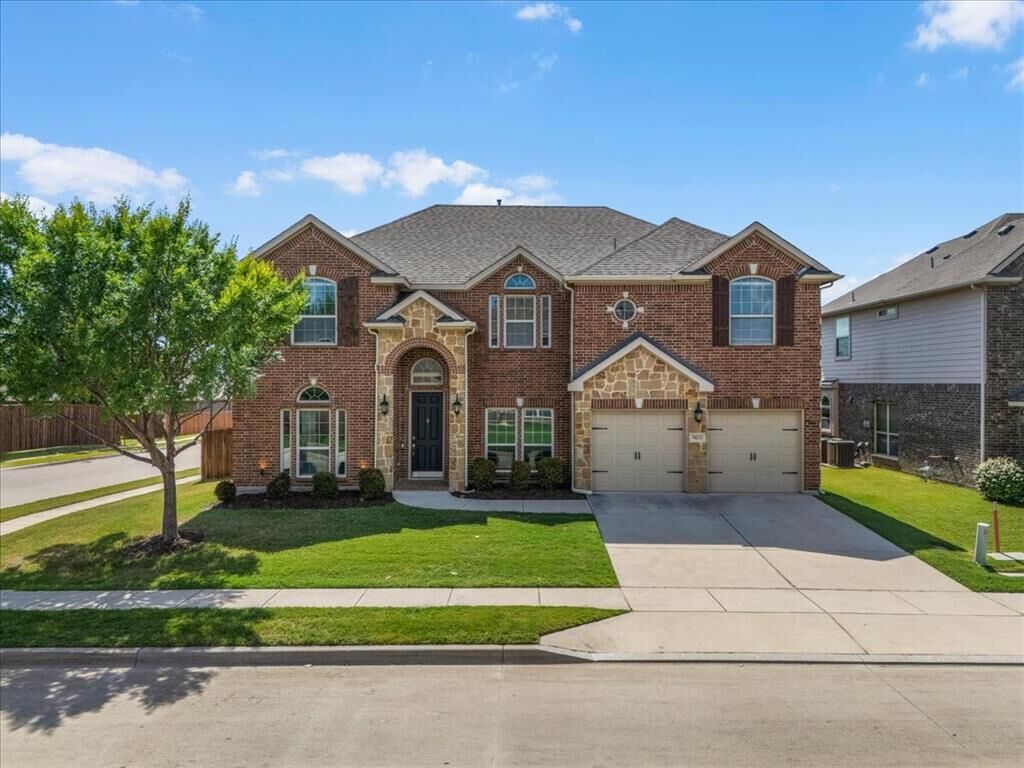 Property Photo: 9833 Saltbrush Street TX 76177