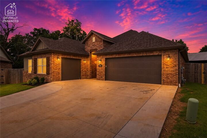 Property Photo:  3800 SW Pinecrest Drive  AR 72713 