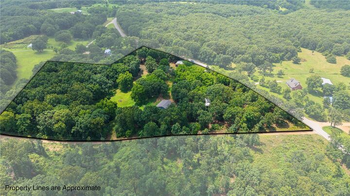 Property Photo:  9906 Farm Road 1162  MO 65625 