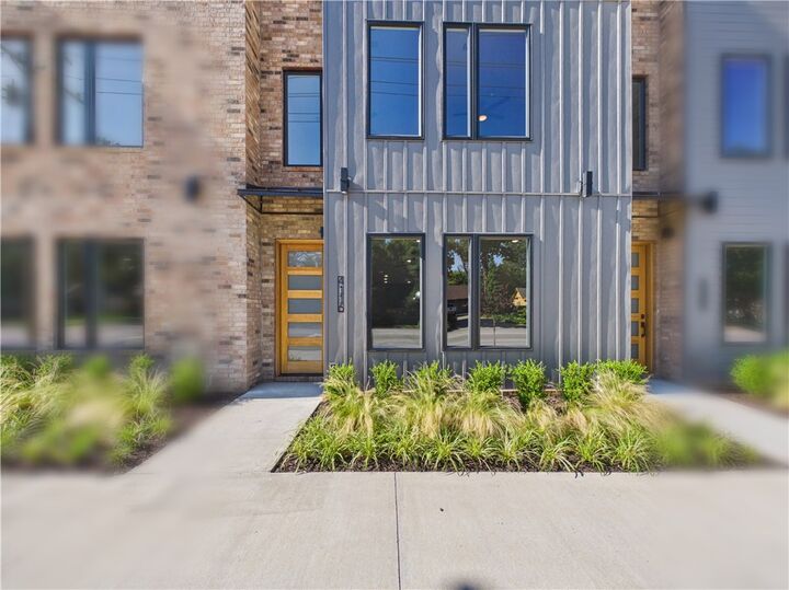 Property Photo:  4116 W Olive Street  AR 72756 