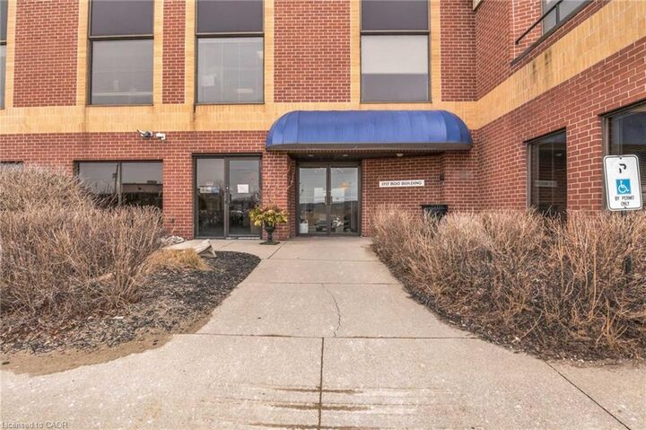Property Photo: 1717 2nd Avenue E 505 ON N4K 6V4