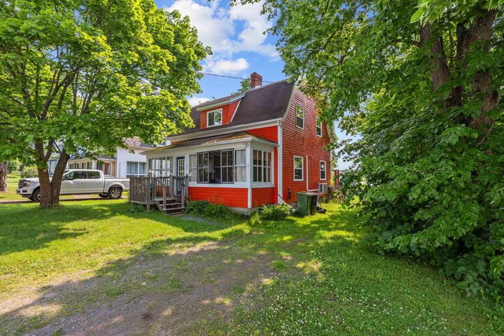 22 Egan Street — photo 1