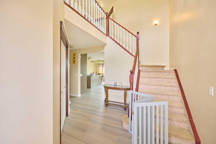 Property Photo:  117 Douglas Ridge Circle SE  AB T2Z 3C2 
