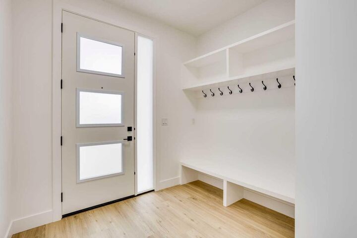 Property Photo:  173 Aldergrove Avenue  AB T9J 1E6 
