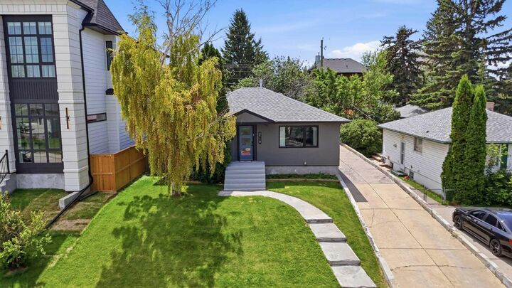Property Photo:  2119 22 Avenue SW  AB T2T 0S6 