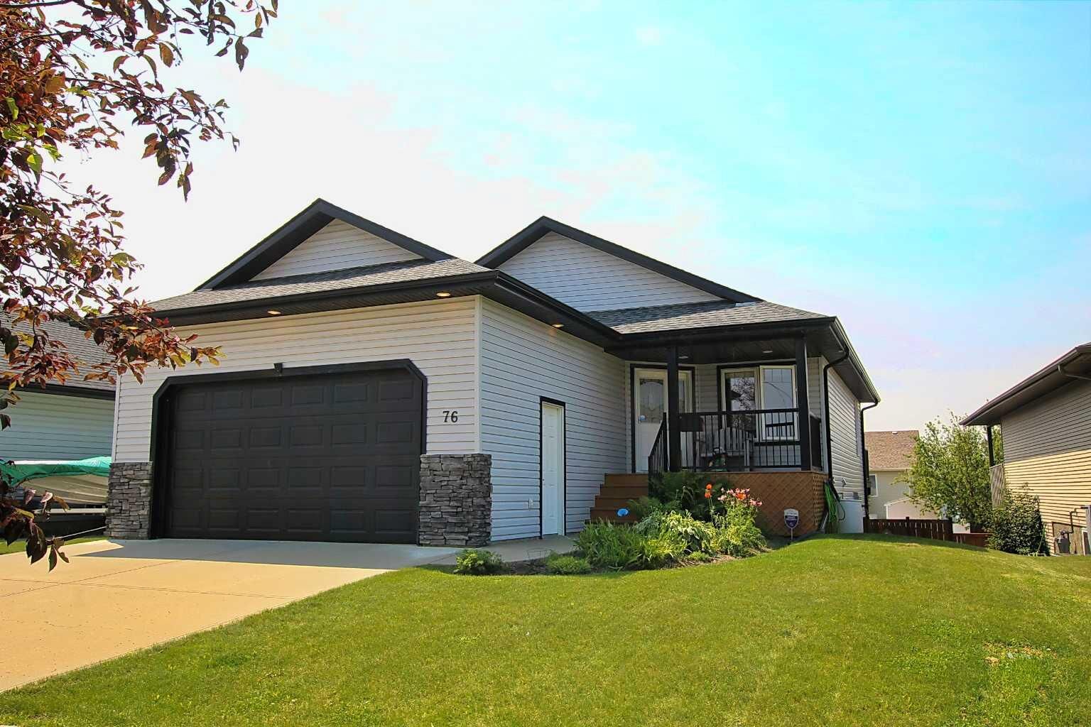 Property Photo: 76 Lakeway Boulevard AB T4S 2P4