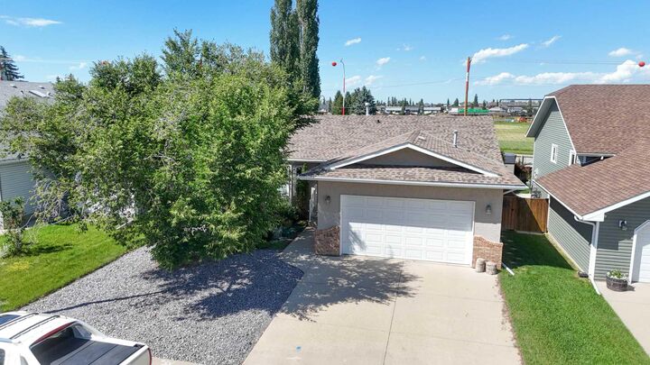 Property Photo: 254 Maple Grove Crescent AB T1P 1G2