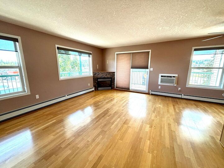Property Photo: 228 Pembina Avenue 407 AB T7V 0A5