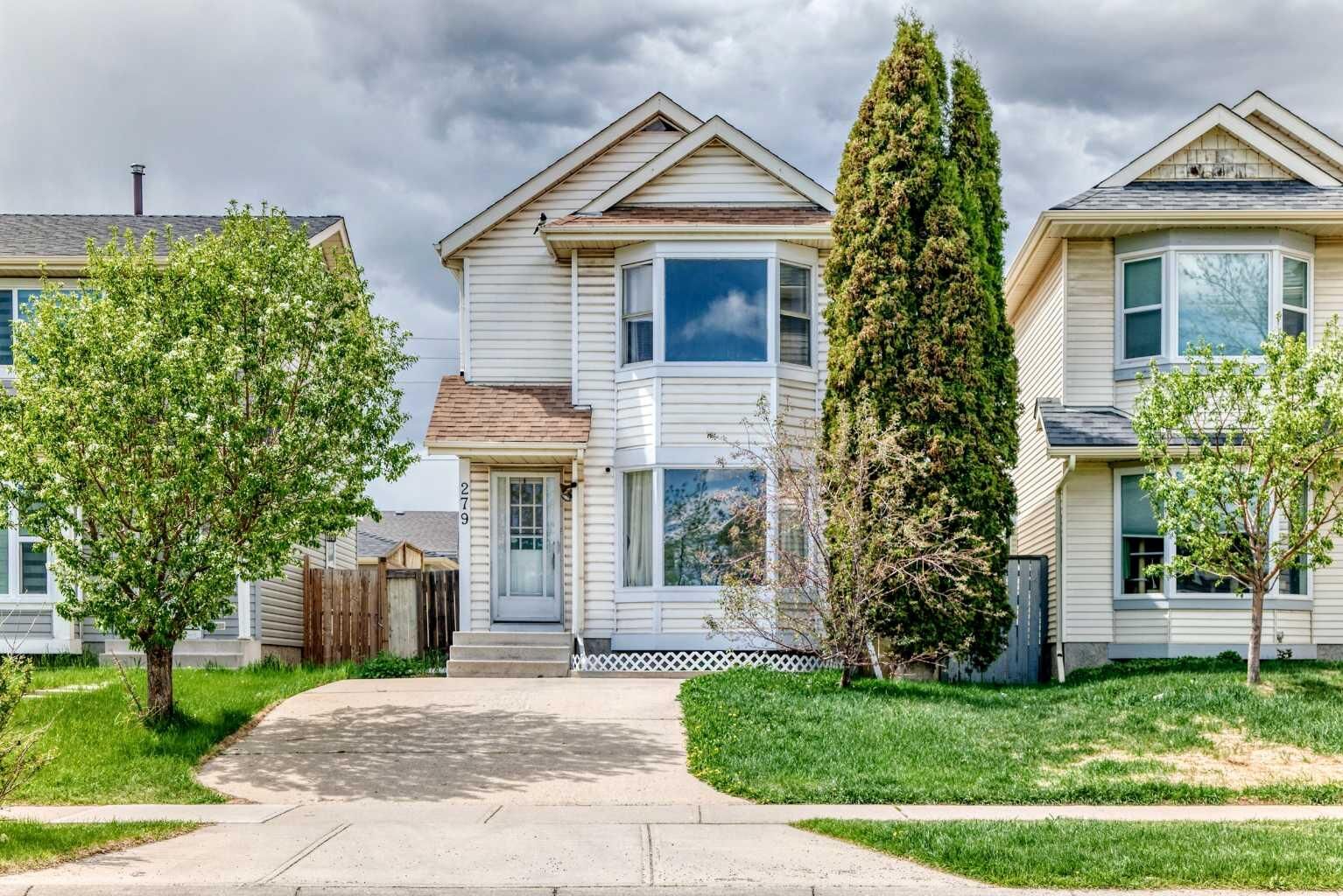 Property Photo:  279 Falton Drive NE  AB T3J 2W8 