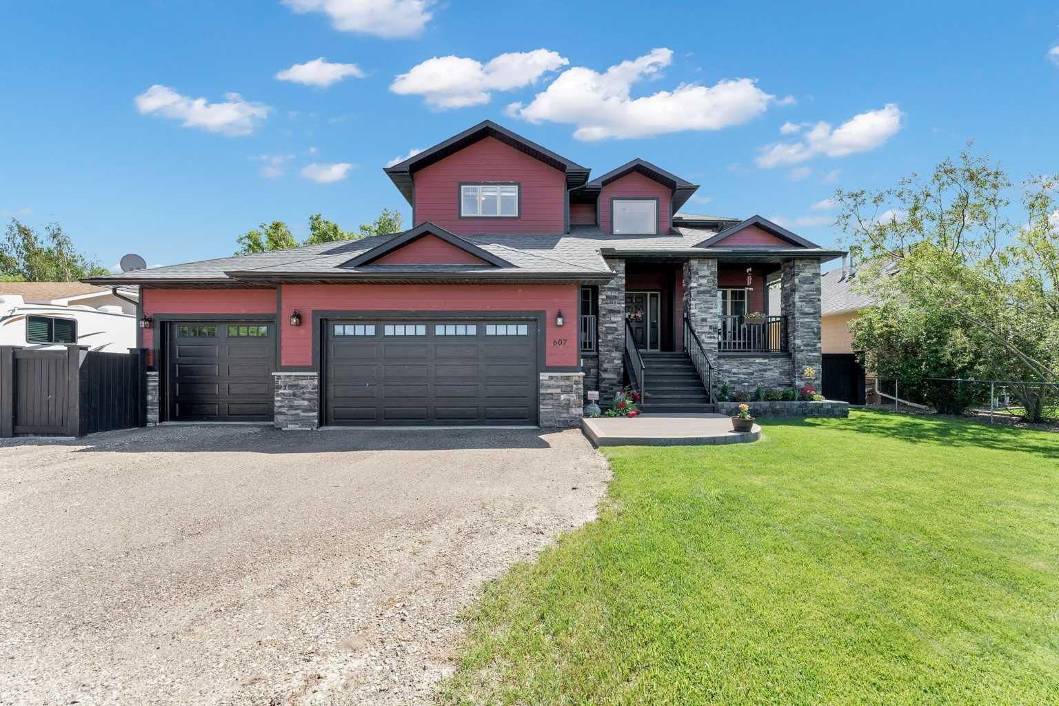Property Photo: 607 Tokar Road AB T0K 1Z0