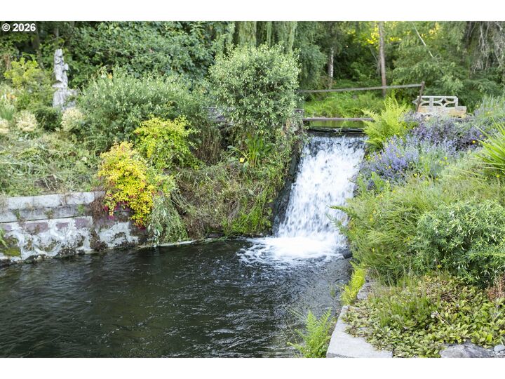 Property Photo: 2316 SE 102nd Ct WA 98664
