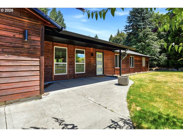 Property Photo: 4012 NE 110th St WA 98686