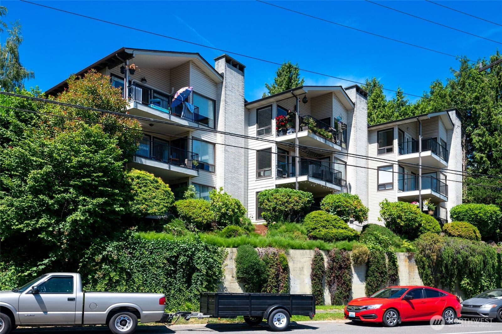 Property Photo:  2636  22nd Avenue W 303  WA 98199 