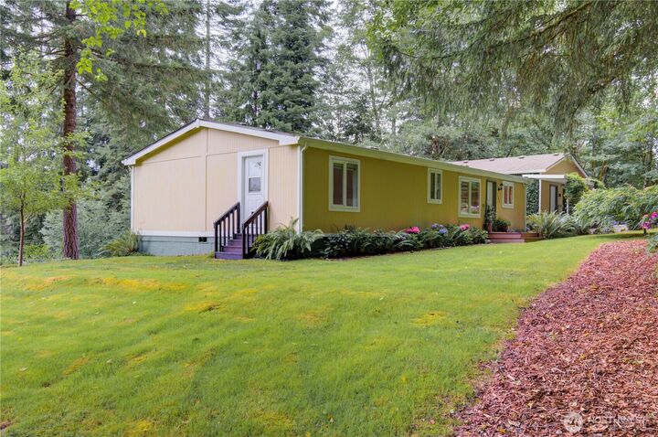 Property Photo:  140  Leland Road  WA 98632 