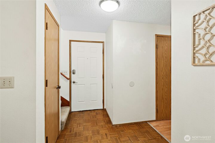 Property Photo:  15725 E 88th Avenue Ct E  WA 98375 