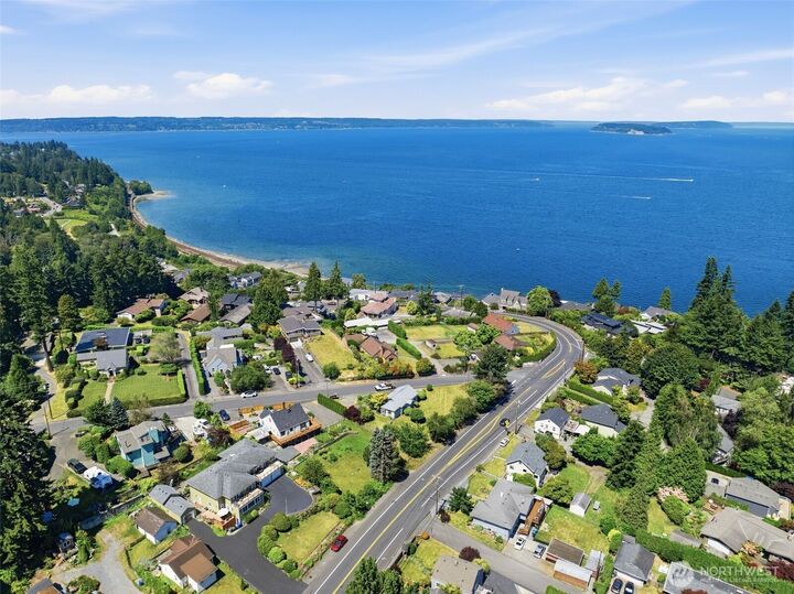 Property Photo: 4417 Seahurst Avenue WA 98203