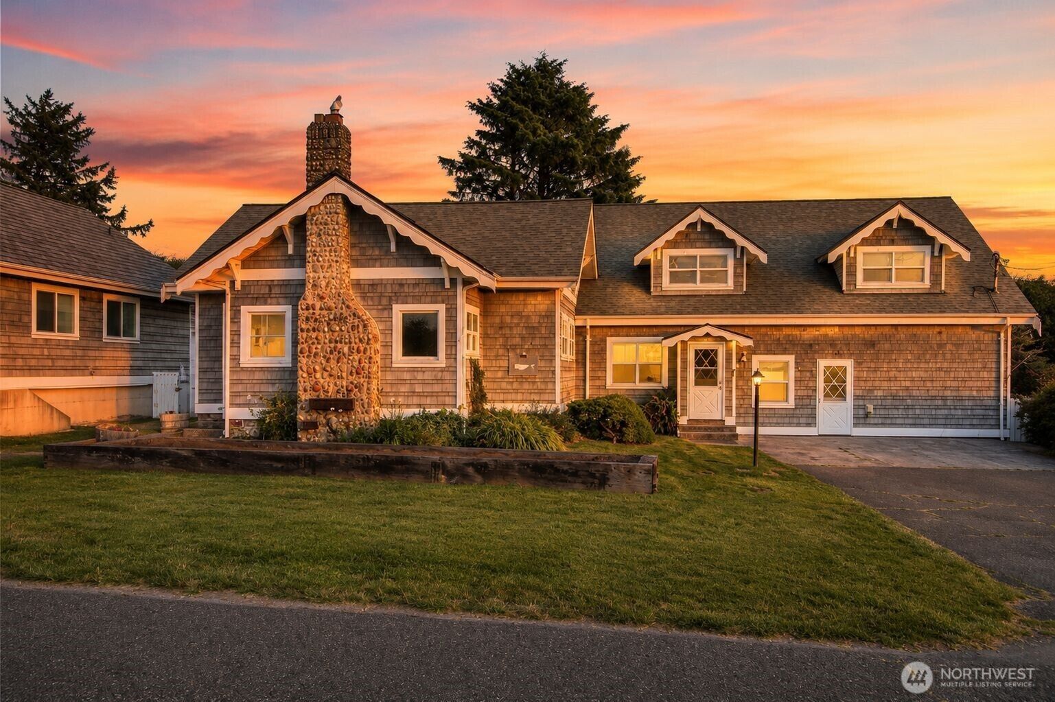 Property Photo:  6  4th Street N  WA 98571 